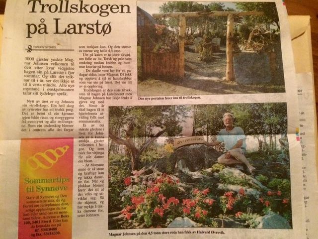 Magnar Johnsen i hagen ved smio  på Larsstø. Utklipp: Inge Haugland