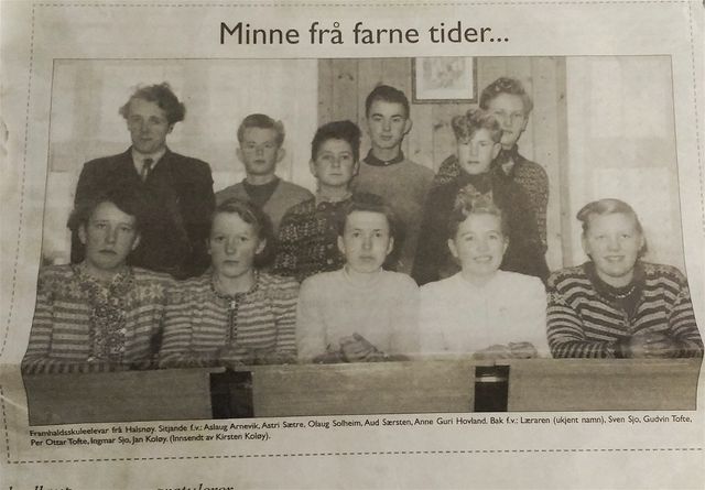 Utklipp: Sigurd B. Sjo  -  Framandskuleelevar, definitivt før mobil tid.. Årstall ??